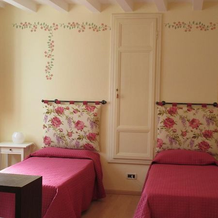 Mimi Apartment ลุคคา ห้อง รูปภาพ