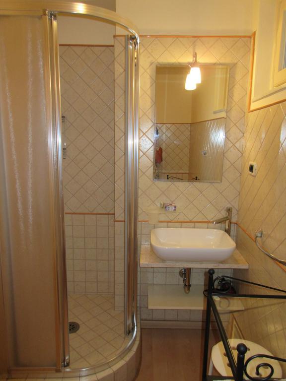 Mimi Apartment ลุคคา ห้อง รูปภาพ
